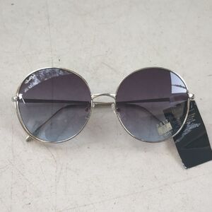 Elegant Purple Gradient Round Sunglasses